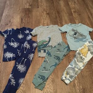 Baby boy 2 piece pajama bundle lot Carters 18 months